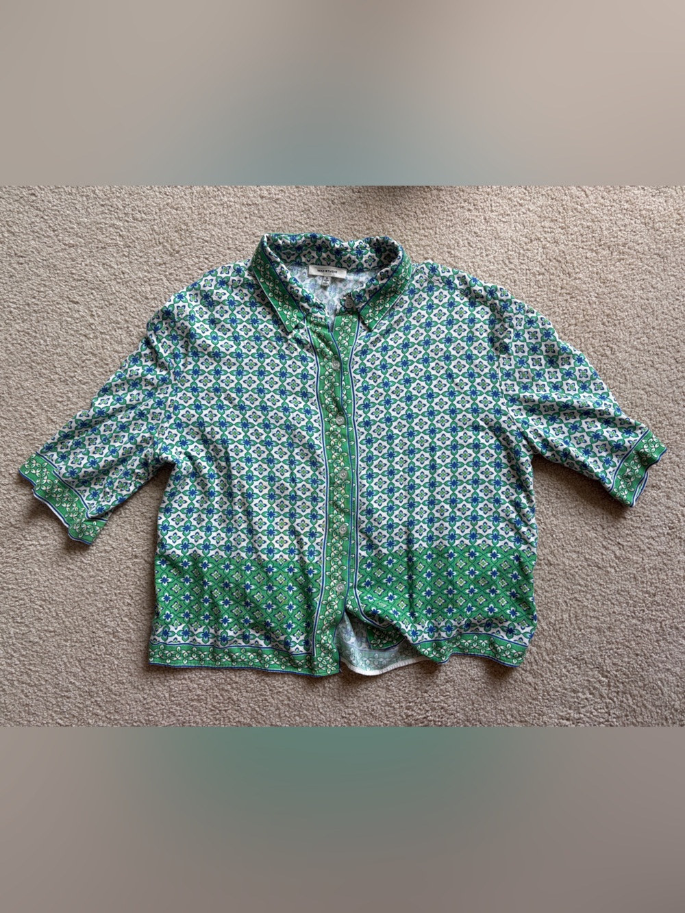 Max Studio Small Rayon Green & Blue Printed Button-Up Blouse cropped